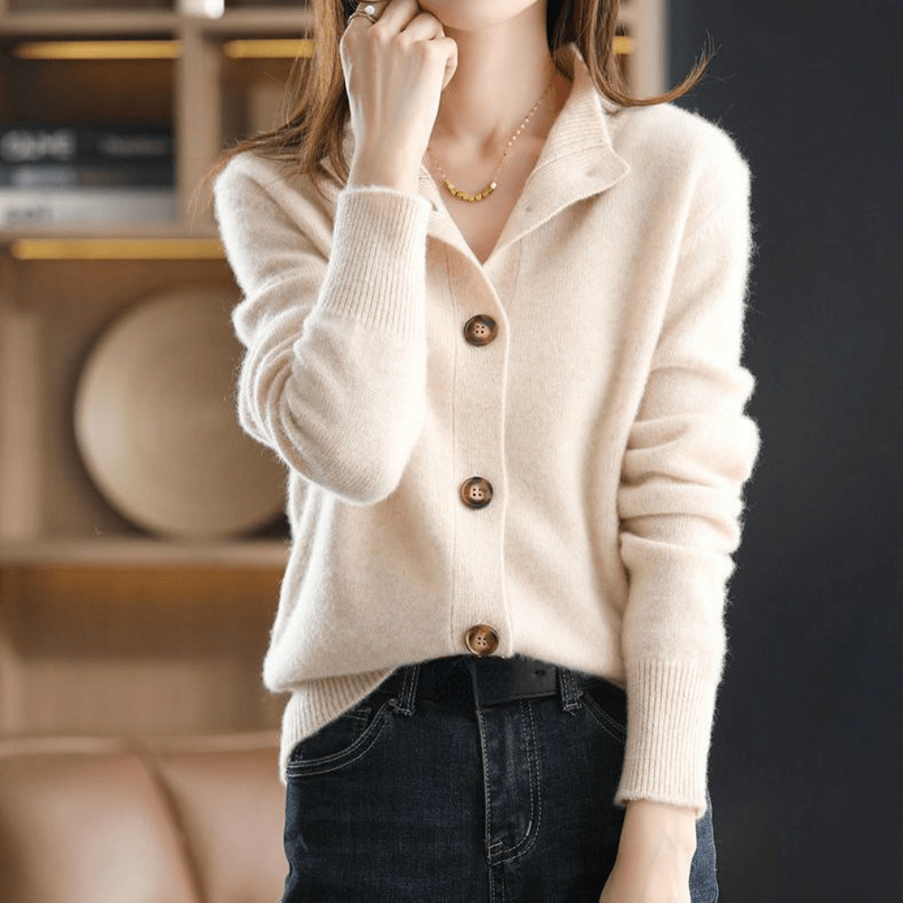 Women's - Luxurious Knit Cardigan - Cosy & Stylish Layer