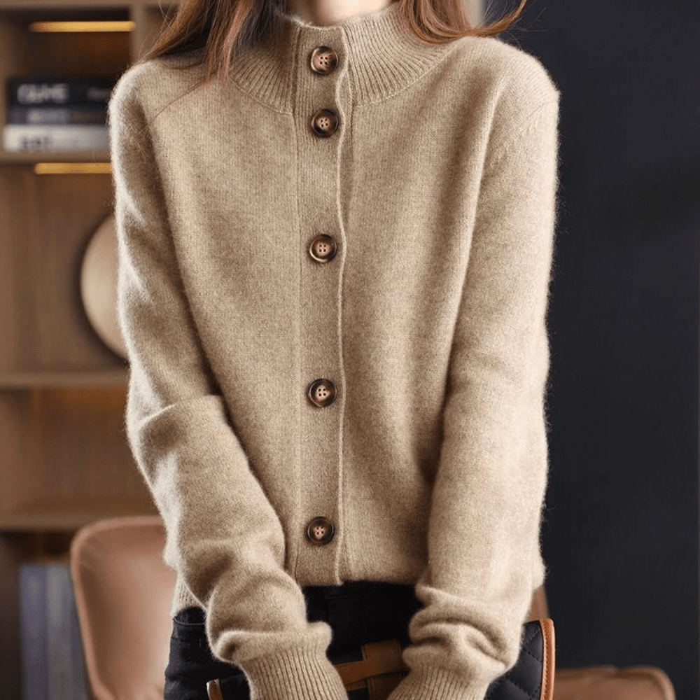 Women's - Luxurious Knit Cardigan - Cosy & Stylish Layer