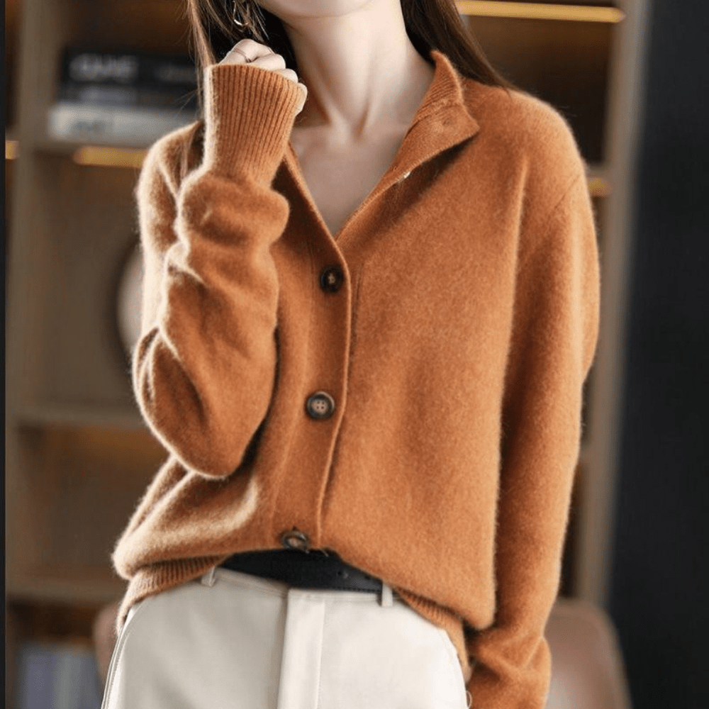 Women's - Luxurious Knit Cardigan - Cosy & Stylish Layer