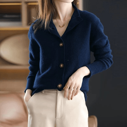 Women's - Luxurious Knit Cardigan - Cosy & Stylish Layer