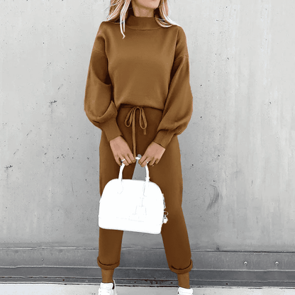 Women's - Chic Lounge Set - Ultra-Soft Fabric - Comfortable Relaxation Wear - Ideal for Home & Leisure